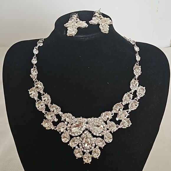 Dress Line Statement Piece Necklace & Earring Set Crystal White - Picture 2 of 16